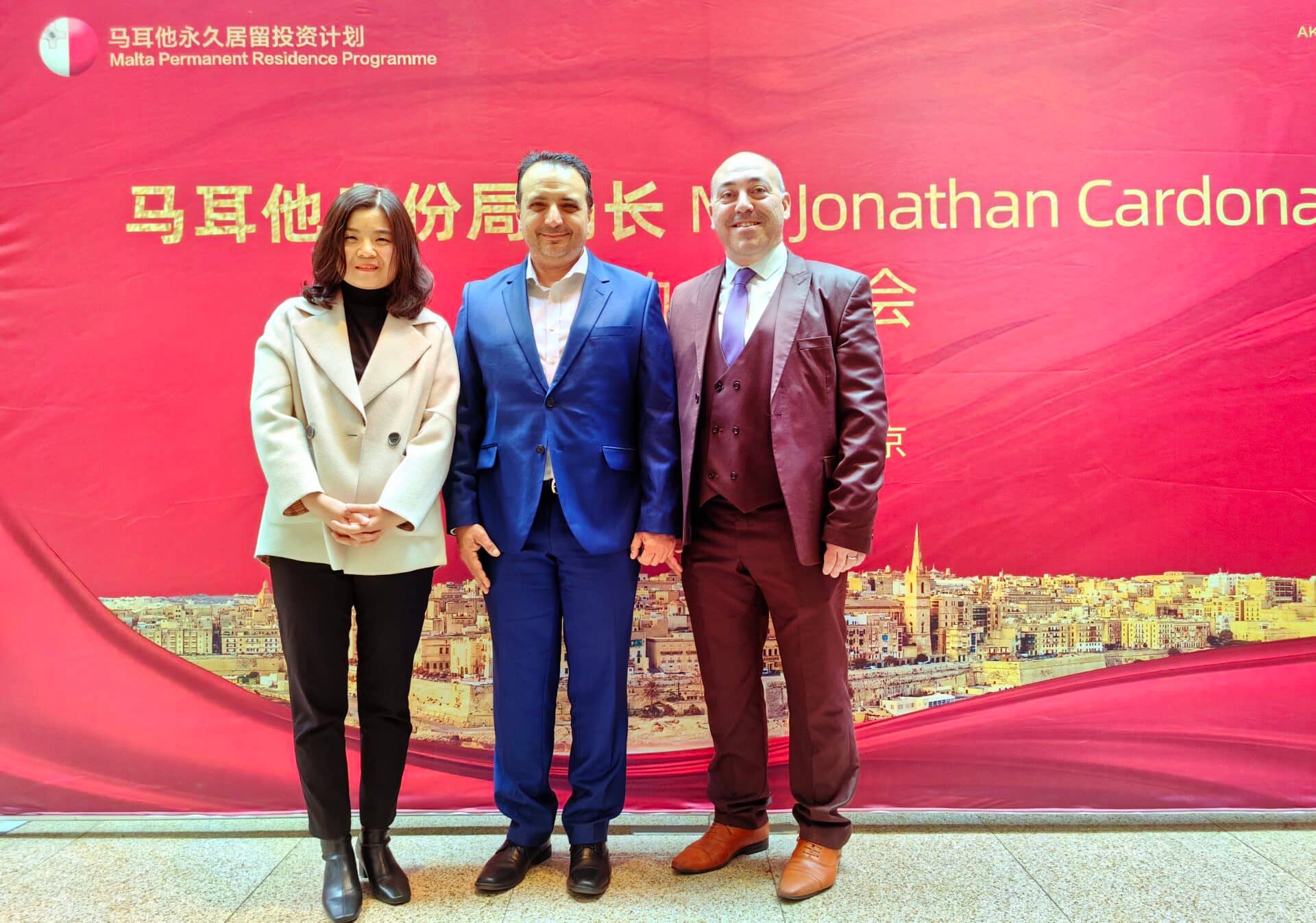 新鸿出国团队与资质补充展示 5